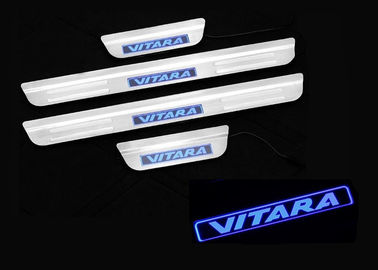 ประเทศจีน โลหะไร้สแตนเลส ด้านนอกสว่างแผ่นเบาะประตู สําหรับ Suzuki Vitara 2015 ด้วยแสง LED ผู้ผลิต